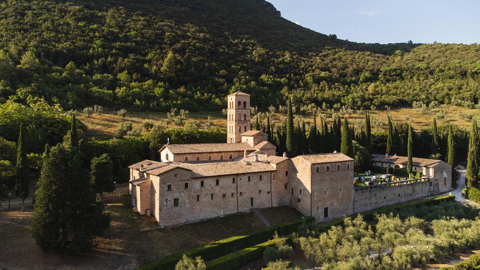 Abbazia San Pietro In Valle Ferentillo Exterior photo