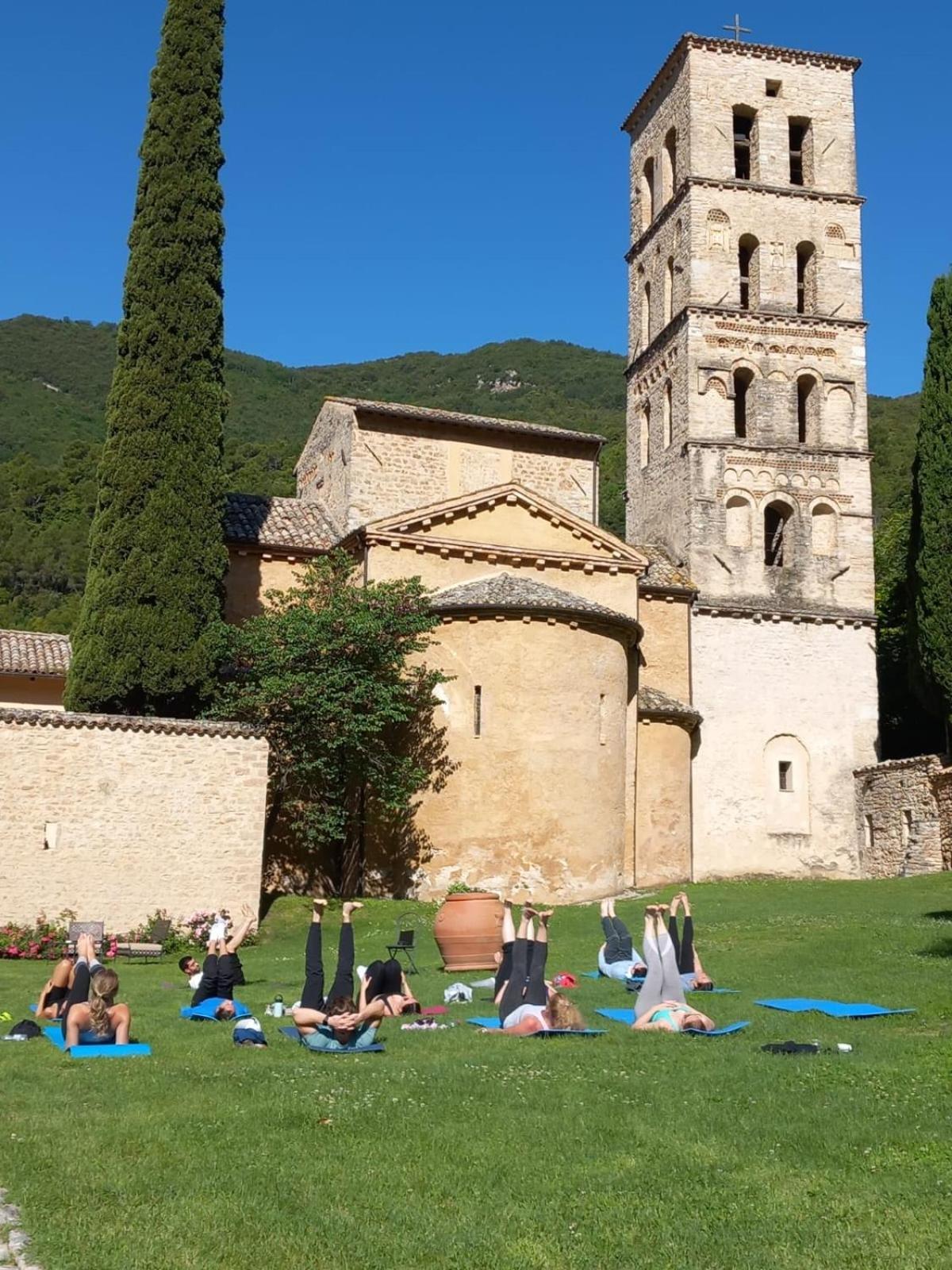 Abbazia San Pietro In Valle Ferentillo Exterior photo