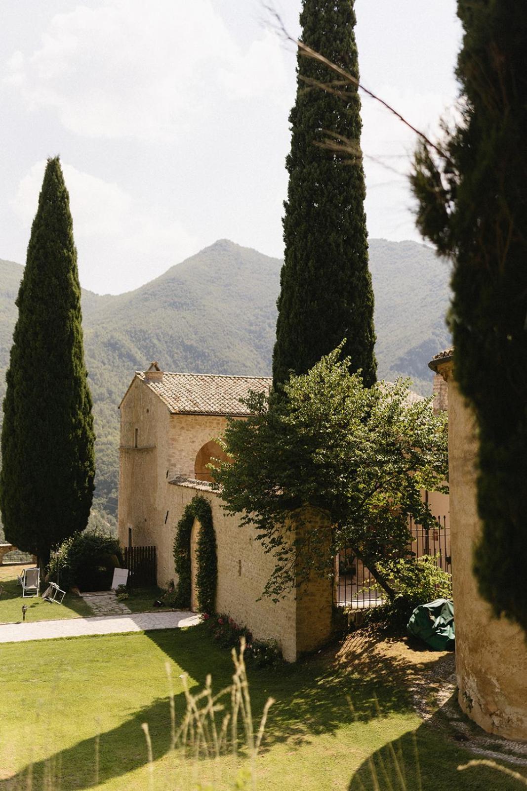 Abbazia San Pietro In Valle Ferentillo Exterior photo
